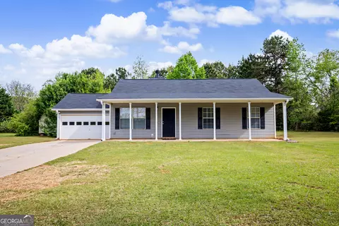 613 Coan Dr, Locust Grove, GA 30248