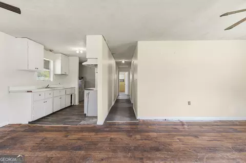 Entry Way - 1512 State Ext St, Perry, GA 31069 photo 1 of 1