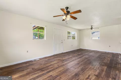 Living - 1512 State Ext St, Perry, GA 31069 photo 2 of 2