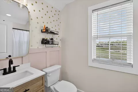 Bath - 320 Firethorne Dr, Brooklet, GA 30415 photo 5 of 6