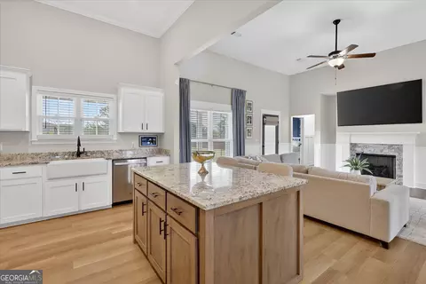 Kitchen - 320 Firethorne Dr, Brooklet, GA 30415 photo 4 of 6