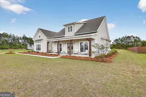 Exterior - 320 Firethorne Dr, Brooklet, GA 30415 photo 2 of 9