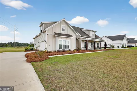 Exterior - 320 Firethorne Dr, Brooklet, GA 30415 photo 4 of 9