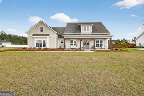Exterior - 320 Firethorne Dr, Brooklet, GA 30415 photo 3 of 9