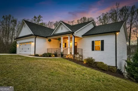 186 Meadow Cir, Ellijay, GA 30540
