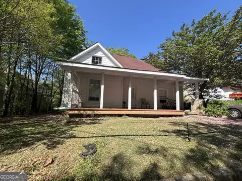 1090 Forest Ave, Stone Mountain, GA 30083