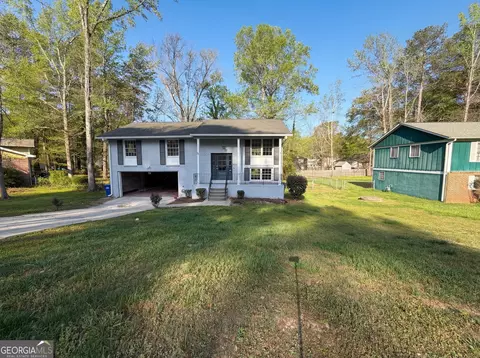 1010 Buckhurst Dr, Atlanta, GA 30349
