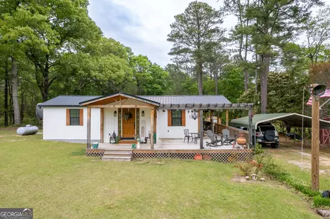 1119 Lower Hartley Bridge Rd, Byron, GA 31008