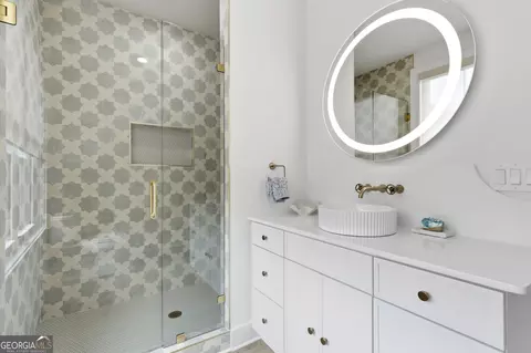Bath - 3392 Shank Grv, Dacula, GA 30019 photo 5 of 6