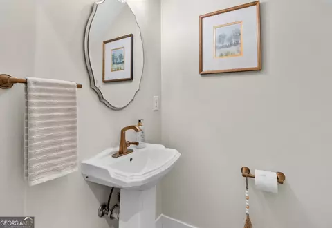 Bath - 200 Waters Dr, Ringgold, GA 30736 photo 6 of 14