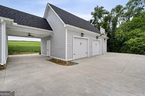 Exterior - 200 Waters Dr, Ringgold, GA 30736 photo 4 of 13