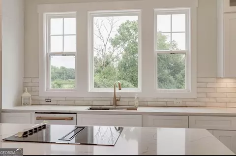 Kitchen - 200 Waters Dr, Ringgold, GA 30736 photo 2 of 7