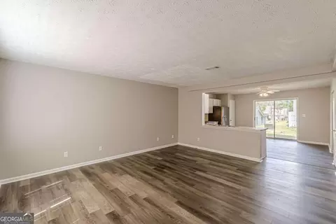 Living - 402 Bainbridge Dr, Mcdonough, GA 30253 photo 1 of 2