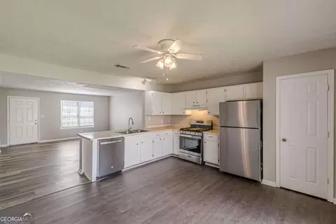 Kitchen - 402 Bainbridge Dr, Mcdonough, GA 30253 photo 2 of 2