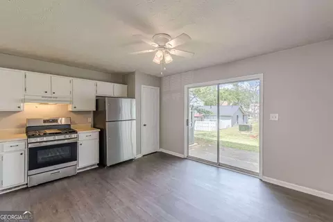 Kitchen - 402 Bainbridge Dr, Mcdonough, GA 30253 photo 1 of 2