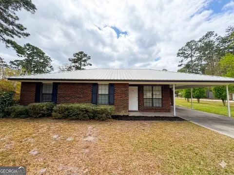 45 Azalea Ave, Folkston, GA 31537
