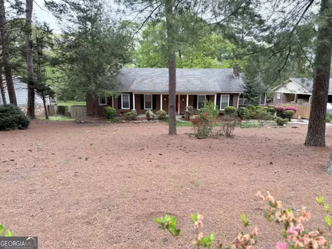3033 Riviera Dr NW, Conyers, GA 30012