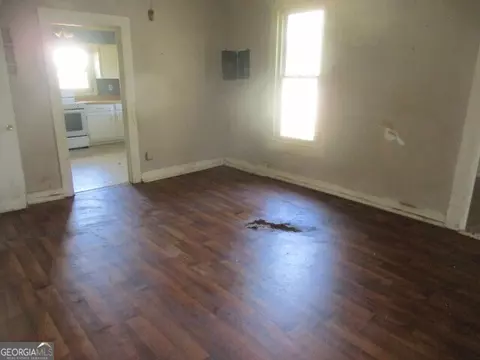 Living - 6 Derrick St, Hampton, GA 30228 photo 2 of 2