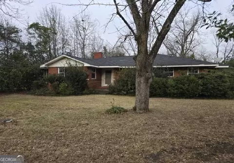 311 Fourth St, Tennille, GA 31089
