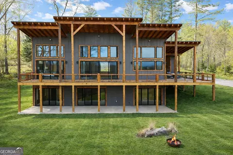 391 Sunrock Mountain Rd, Blue Ridge, GA 30513