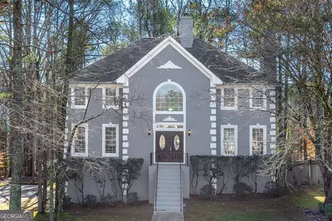 10500 Wynbridge Dr, Alpharetta, GA 30022