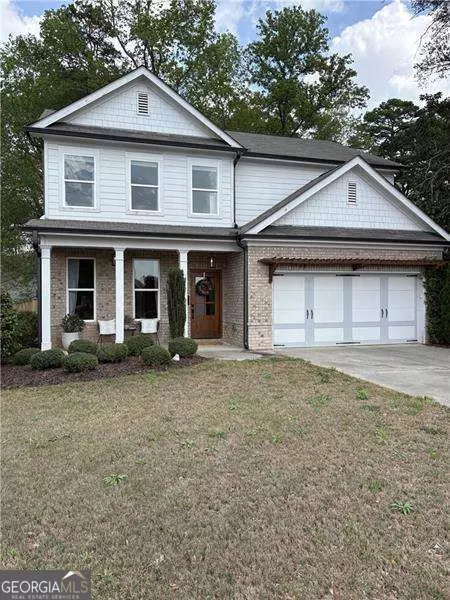 243 N Gwinnett St, Buford, GA 30518