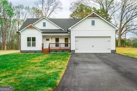 282 Glade Rd, Rossville, GA 30741