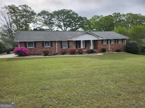 3027 Carol Dr, Fayetteville, GA 30214