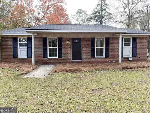 403 Broxton Ln, Manchester, GA 31816