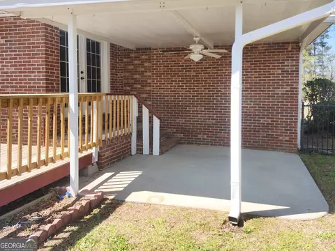Exterior - 542 Lee St, Thomson, GA 30824 photo 3 of 5