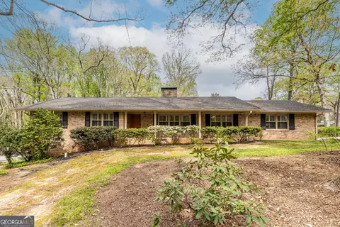 3360 Embry Hills Dr, Atlanta, GA 30341
