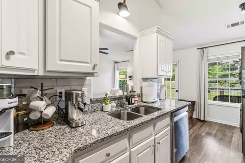 Kitchen - 1007 Preserve Ln, Bethlehem, GA 30620 photo 1 of 3