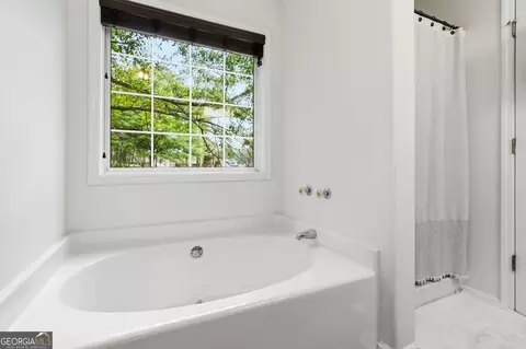 Bath - 1007 Preserve Ln, Bethlehem, GA 30620 photo 1 of 2