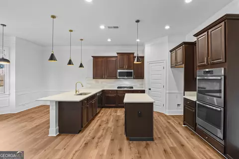 Kitchen - 200 Snow Bird Dr, Hampton, GA 30228 photo 1 of 2