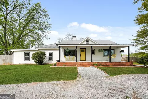 1015 Sid Hunter Rd, Senoia, GA 30276