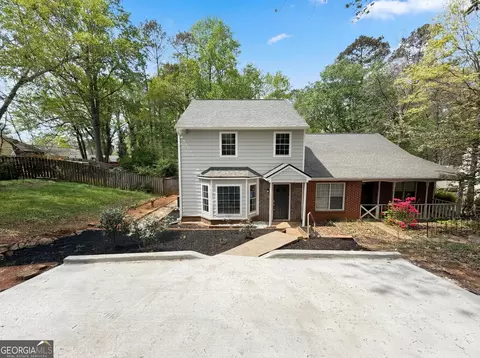 5073 Farm Valley Dr NE, Woodstock, GA 30188