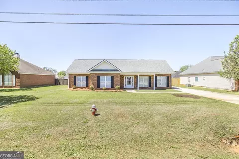 342 Peach Blossom Rd, Bonaire, GA 31005