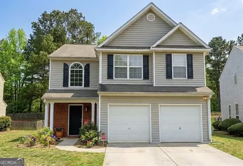 105 Links Ct, Newnan, GA 30265
