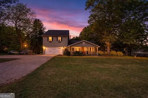 4656 Bryant Rd, Snellville, GA 30039