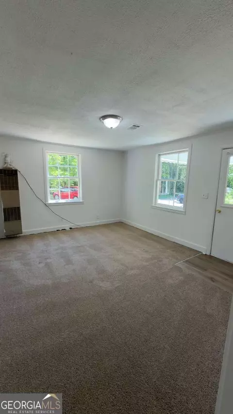 Living - 569 Grenada Ter, Macon, GA 31206 photo 1 of 1