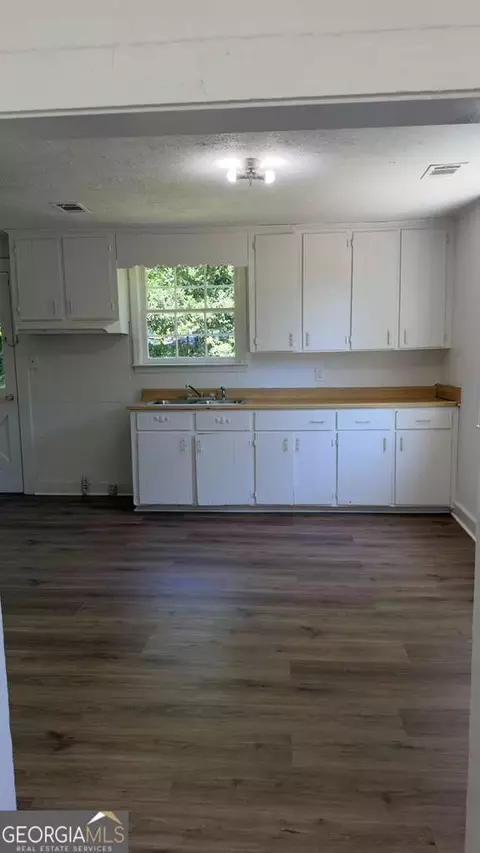 Kitchen - 569 Grenada Ter, Macon, GA 31206 photo 1 of 1