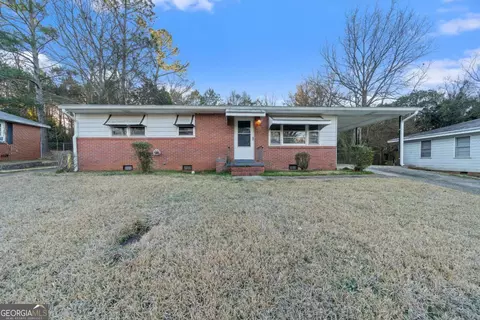 61 Oak Ave, Milledgeville, GA 31061