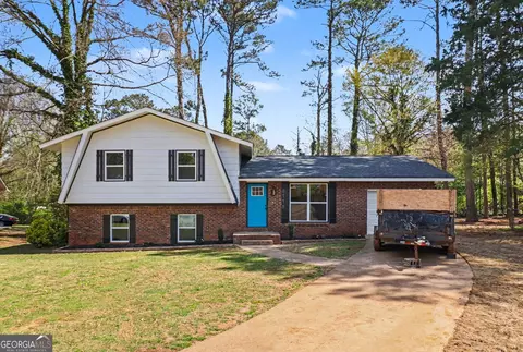 8778 Homewood Ct, Riverdale, GA 30274