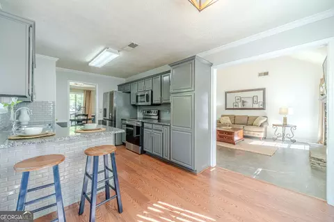 Kitchen - 3060 Summit Ln, Monroe, GA 30655 photo 2 of 6