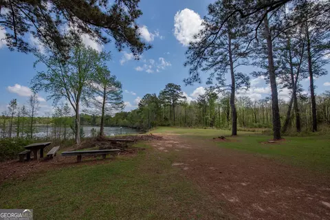 Exterior - 301 Old Windmill Rd, Perry, GA 31069 photo 31 of 34