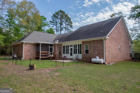 Exterior - 301 Old Windmill Rd, Perry, GA 31069 photo 15 of 34