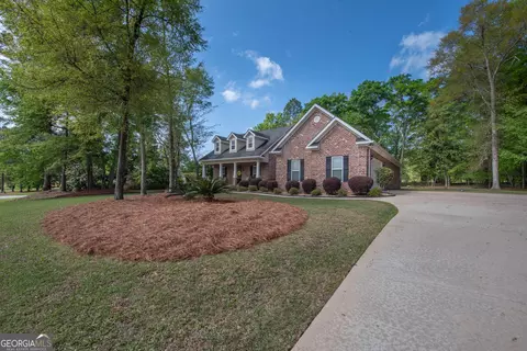 Exterior - 301 Old Windmill Rd, Perry, GA 31069 photo 4 of 34
