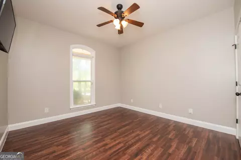 Bedroom - 301 Old Windmill Rd, Perry, GA 31069 photo 7 of 9