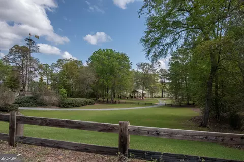 Exterior - 301 Old Windmill Rd, Perry, GA 31069 photo 27 of 34