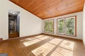 Entry Way - 773 Shorewood Cir, Toccoa, GA 30577 photo 5 of 16
